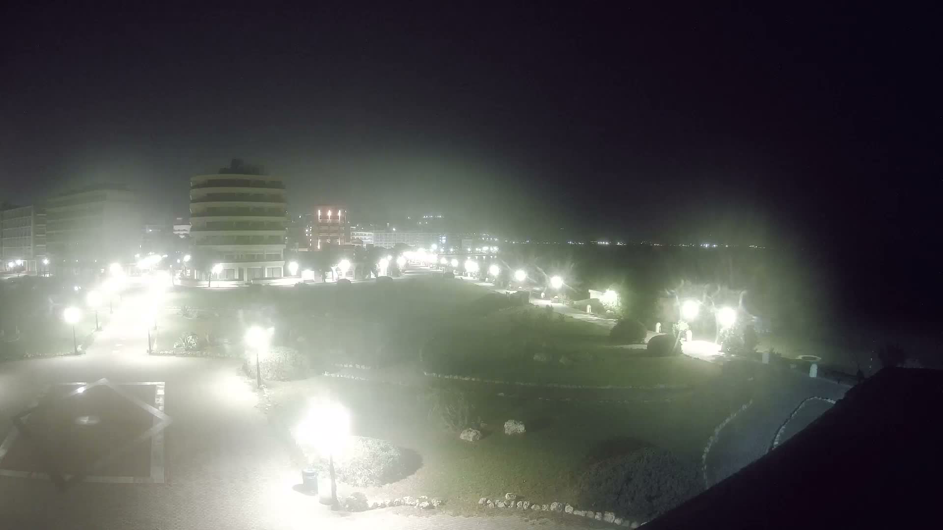 Rhodes, Paralia Elli Beach & Platia Enidriou Plaza Live Cam - Elli Beach, Rhodes (Ródos), Dodacanese, South Aegean (Periféreia Notíou Aigaíou), Greece