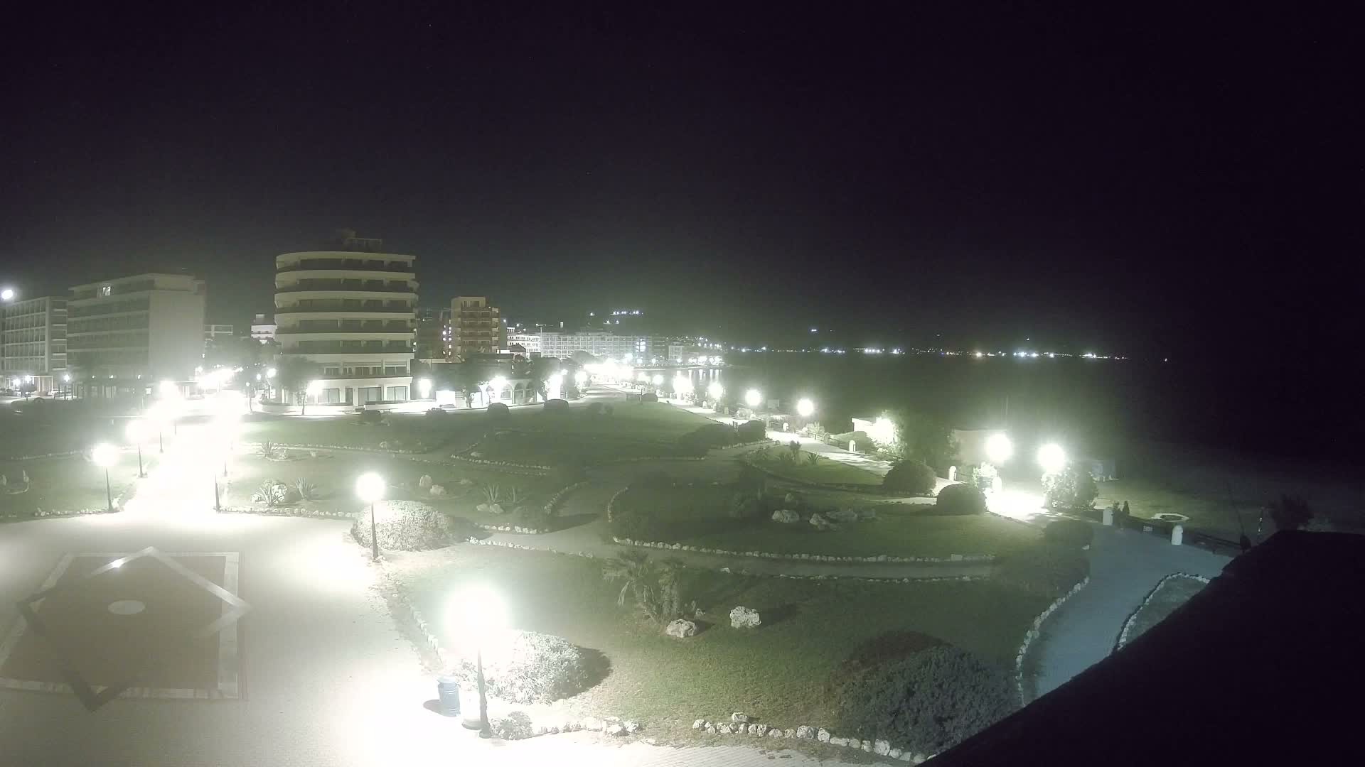 Rhodes, Paralia Elli Beach & Platia Enidriou Plaza Live Cam - Elli Beach, Rhodes (Ródos), Dodacanese, South Aegean (Periféreia Notíou Aigaíou), Greece