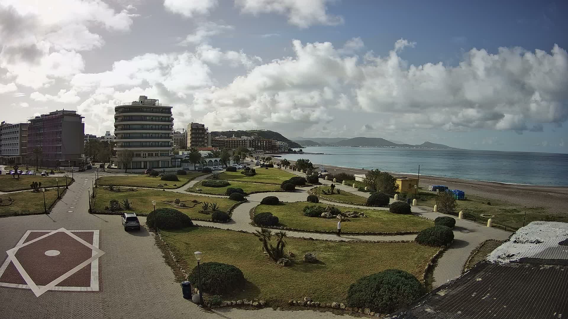 Rhodes, Paralia Elli Beach & Platia Enidriou Plaza Live Cam - Elli Beach, Rhodes (Ródos), Dodacanese, South Aegean (Periféreia Notíou Aigaíou), Greece