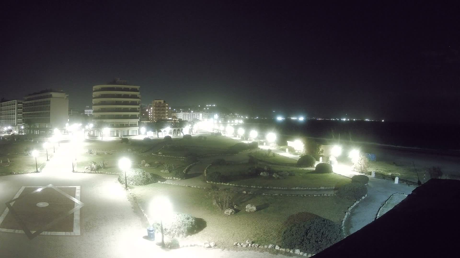 Rhodes, Paralia Elli Beach & Platia Enidriou Plaza Live Cam - Elli Beach, Rhodes (Ródos), Dodacanese, South Aegean (Periféreia Notíou Aigaíou), Greece