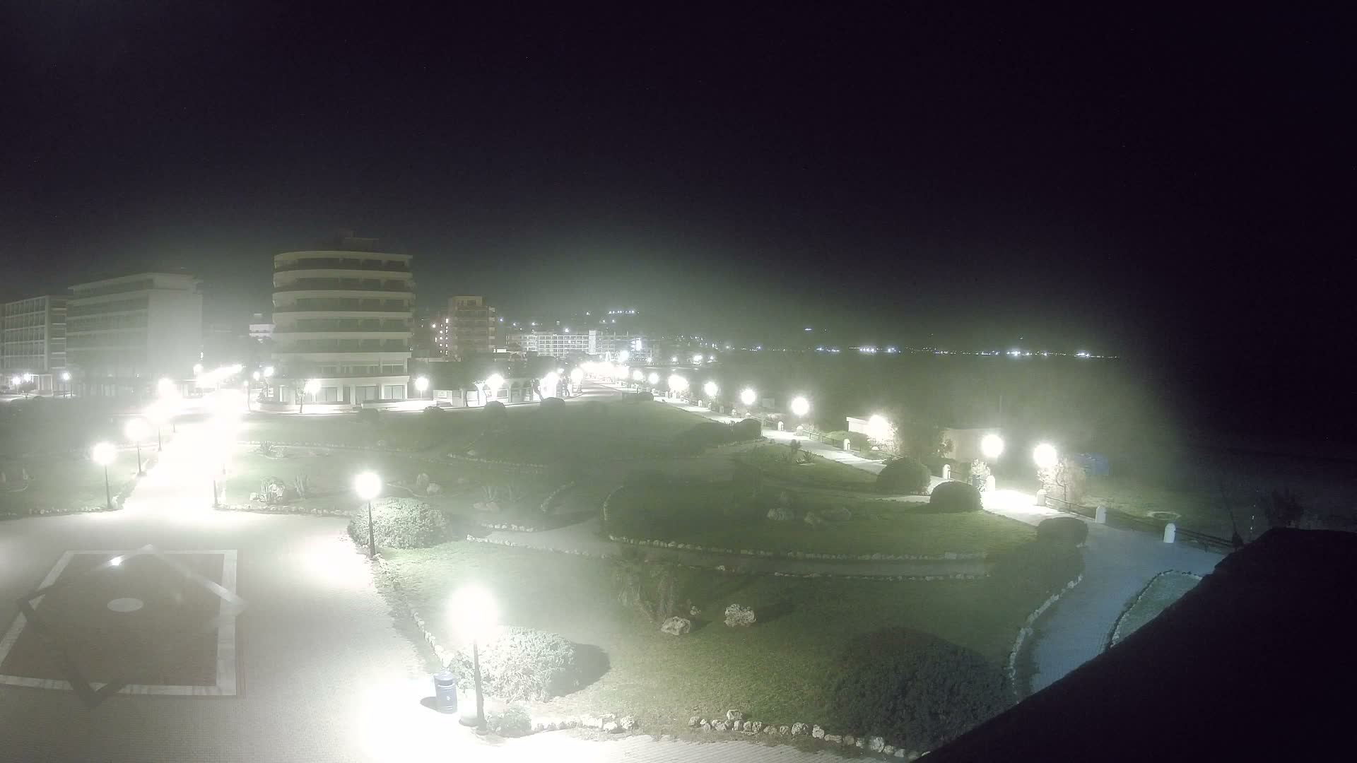 Rhodes, Paralia Elli Beach & Platia Enidriou Plaza Live Cam - Elli Beach, Rhodes (Ródos), Dodacanese, South Aegean (Periféreia Notíou Aigaíou), Greece