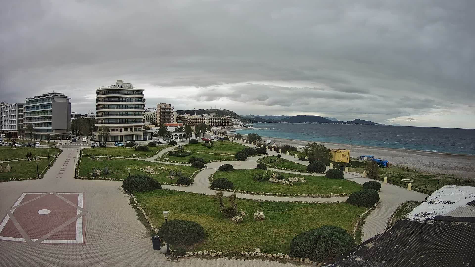 Rhodes, Paralia Elli Beach & Platia Enidriou Plaza Live Cam - Elli Beach, Rhodes (Ródos), Dodacanese, South Aegean (Periféreia Notíou Aigaíou), Greece