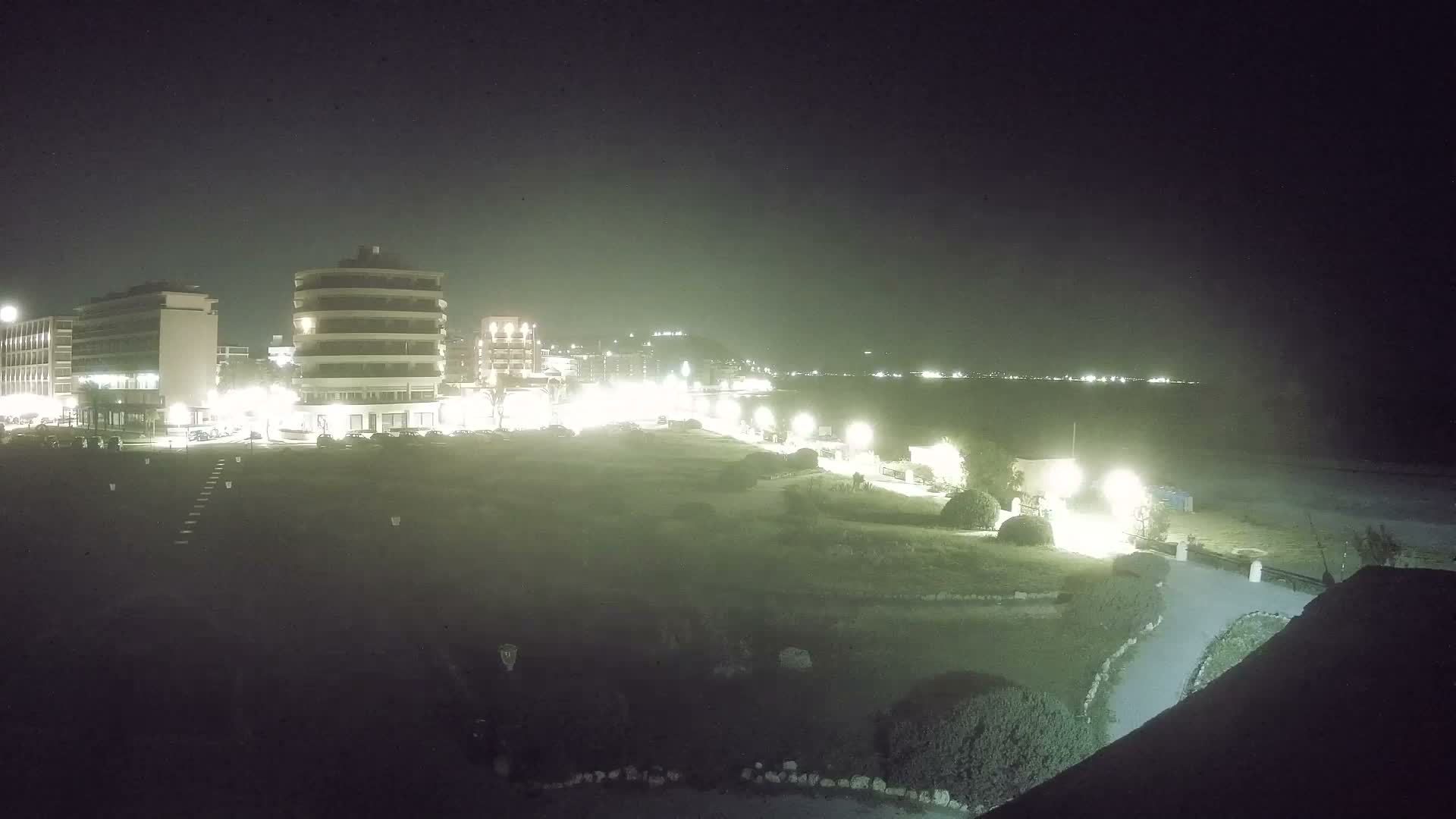 Rhodes, Paralia Elli Beach & Platia Enidriou Plaza Live Cam - Elli Beach, Rhodes (Ródos), Dodacanese, South Aegean (Periféreia Notíou Aigaíou), Greece