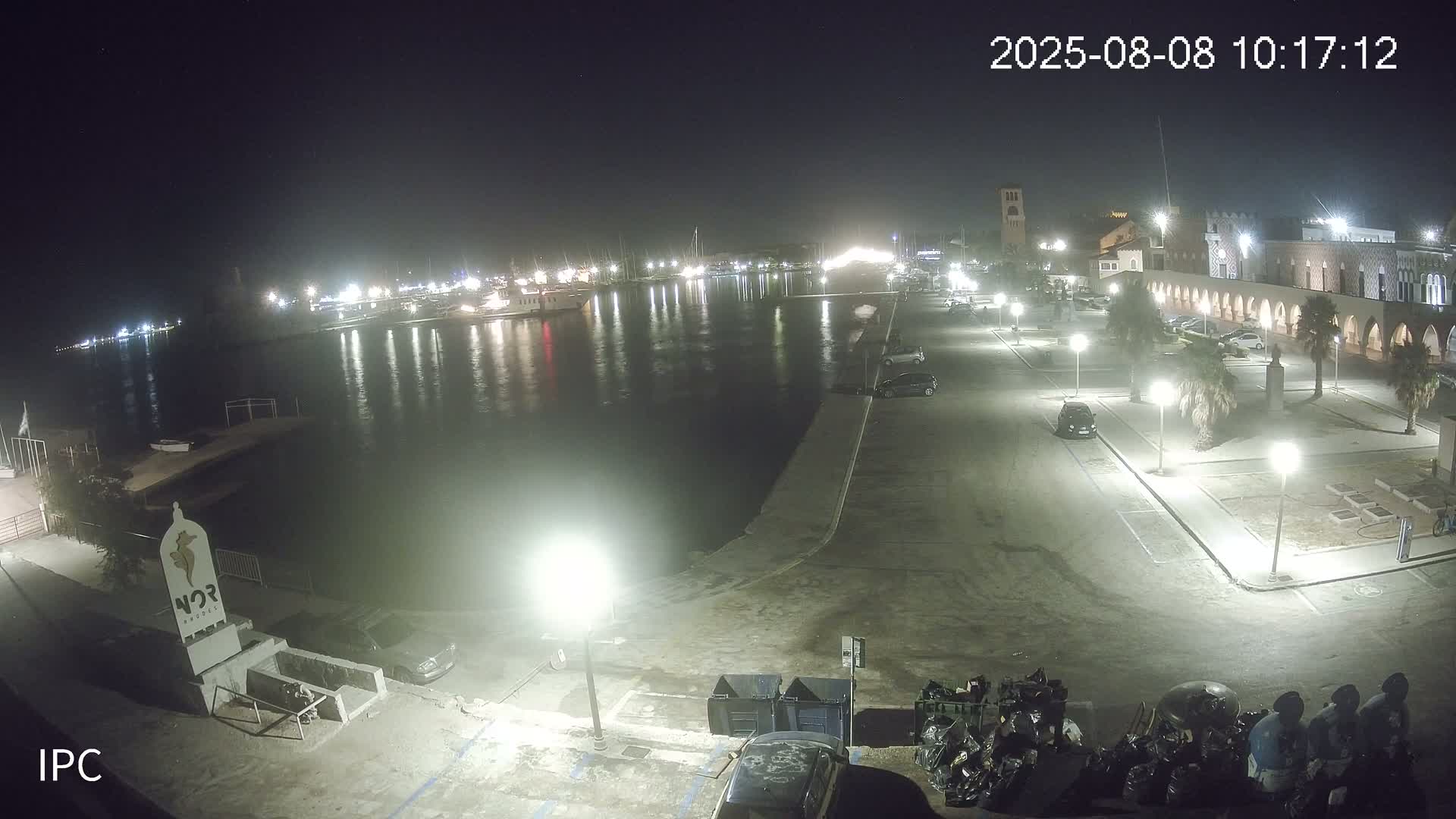 Rhodes, Colossus of Rhodes (Kolossos tis Ródou)- Mandraki Rhodes Marina & Platia Antinavarchou Perikli Ioannidi Plaza Live Cam - Rhodes (Ródos), Dodacanese, South Aegean (Periféreia Notíou Aigaíou), Greece 