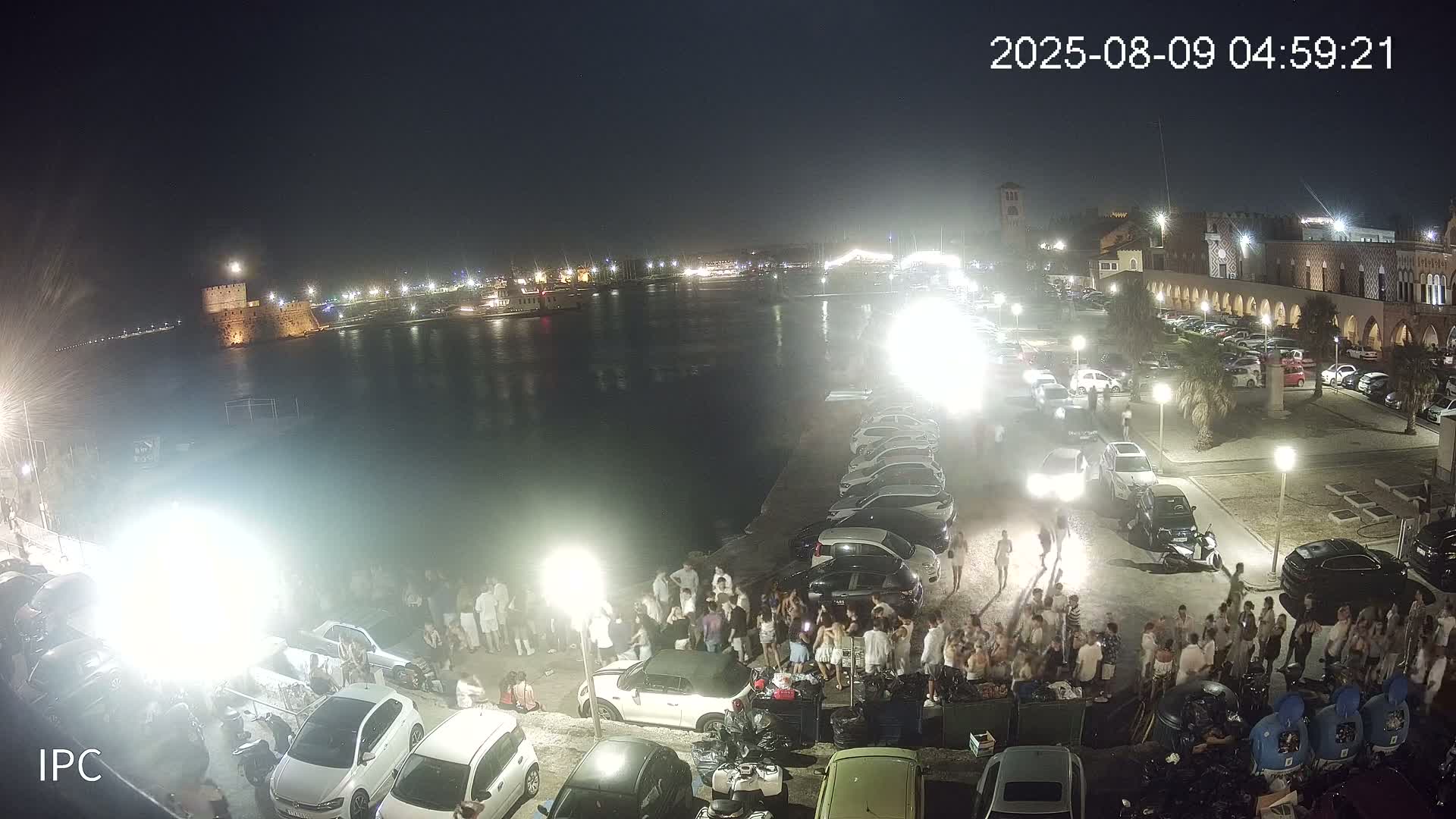Rhodes, Colossus of Rhodes (Kolossos tis Ródou)- Mandraki Rhodes Marina & Platia Antinavarchou Perikli Ioannidi Plaza Live Cam - Rhodes (Ródos), Dodacanese, South Aegean (Periféreia Notíou Aigaíou), Greece 