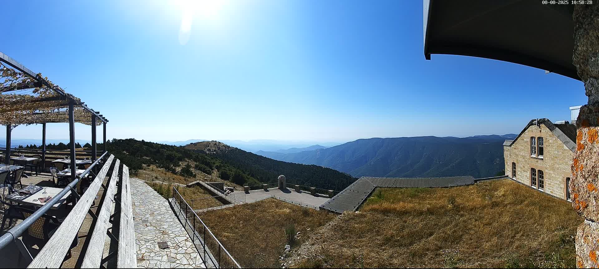 Val-d'Aigoual, Mont Aigoual South Summit (Sommet Sud) Live Cam -   Le Vigan, Gard, Occitanie, France
