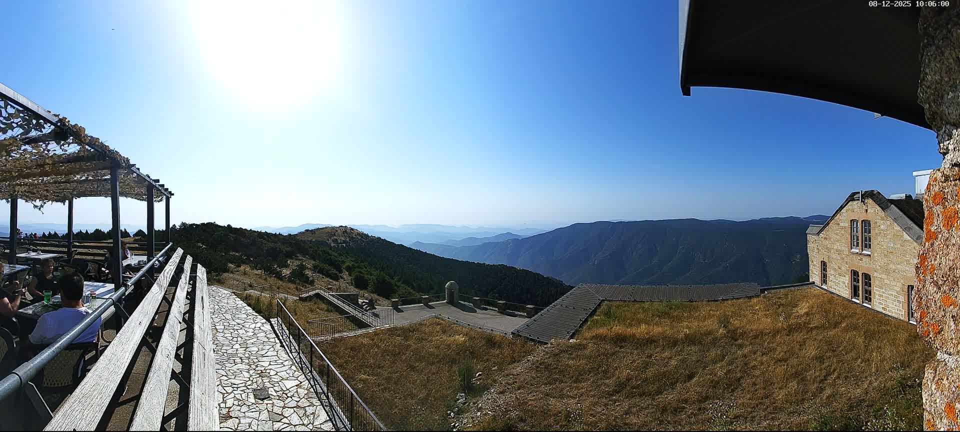 Val-d'Aigoual, Mont Aigoual South Summit (Sommet Sud) Live Cam -   Le Vigan, Gard, Occitanie, France