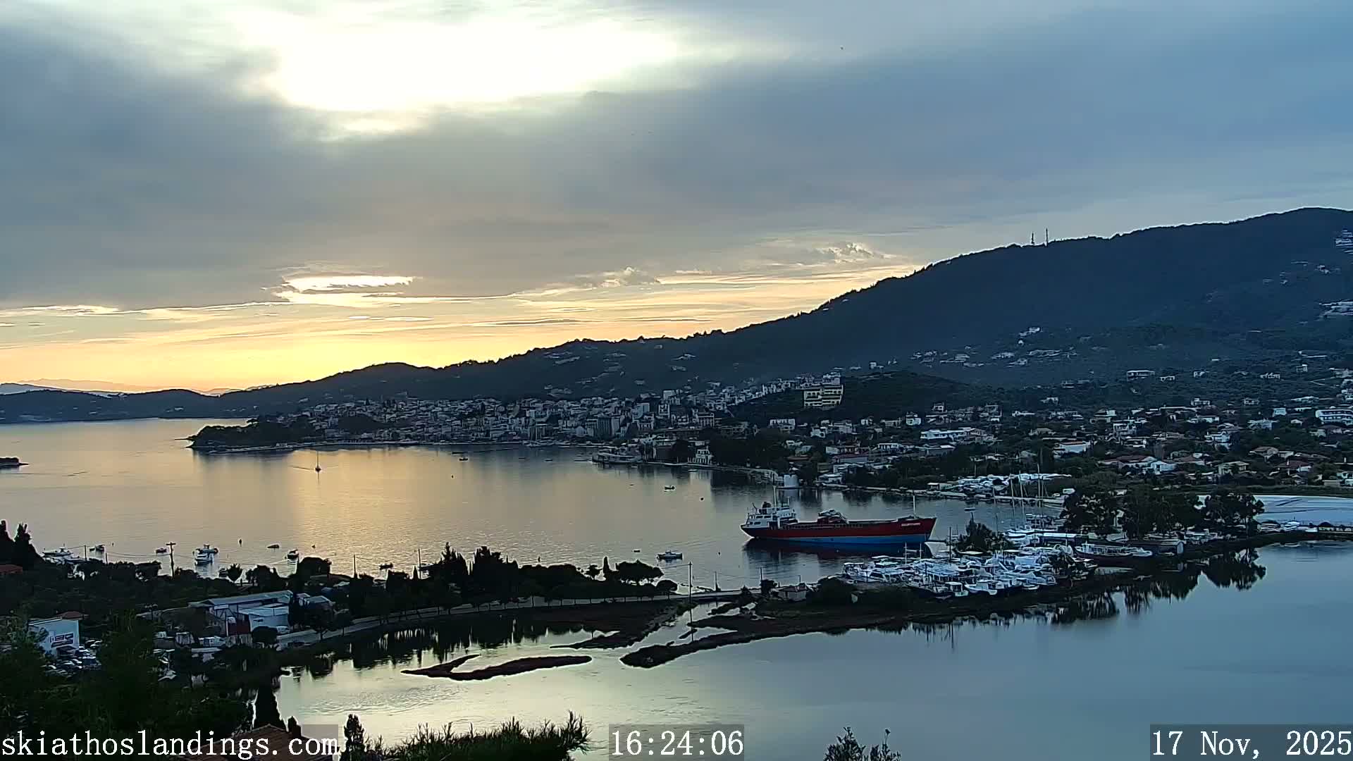 Skiathos Island Alexandros Papadiamantis National Airport Live Cam JSI / LGSK - Xanemos, Skiáthos, Sporades, Thessaly & Central Greece (Thessalía), Greece