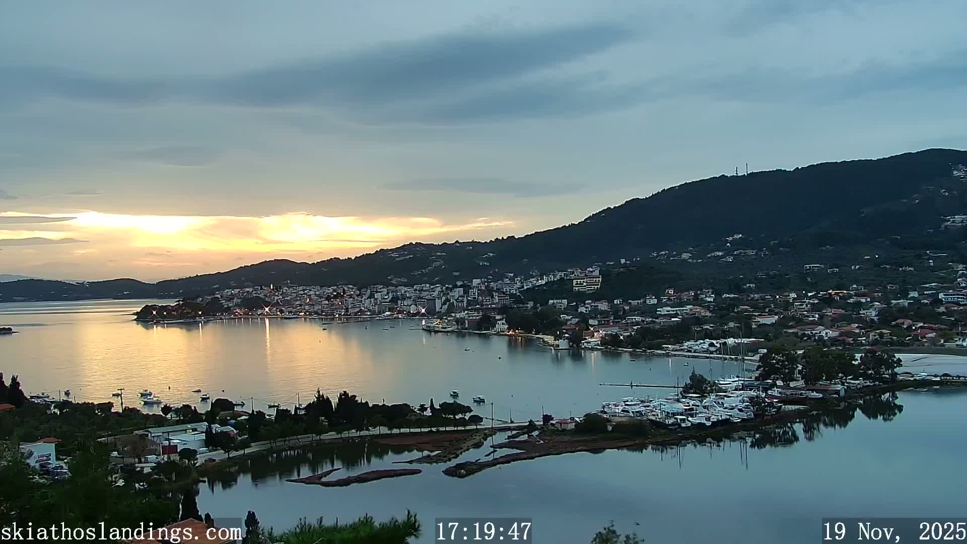 Skiathos Island Alexandros Papadiamantis National Airport Live Cam JSI / LGSK - Xanemos, Skiáthos, Sporades, Thessaly & Central Greece (Thessalía), Greece