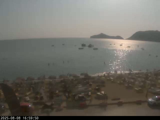 Corfu, Paralia Agios Georgios Beach Live Cam - San George, Agious Georgious, North Corfu (Vóreia Kérkyra), Corfu (Kérkyra), Ionian Islands (Periféreia Ioníon Níson), Greece