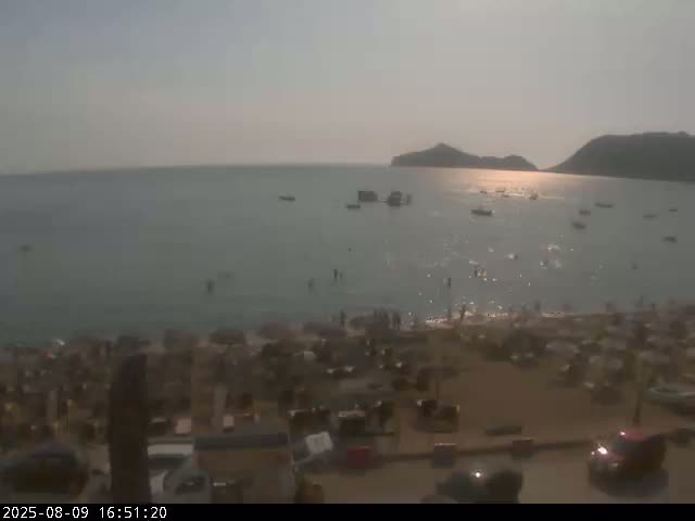 Corfu, Paralia Agios Georgios Beach Live Cam - San George, Agious Georgious, North Corfu (Vóreia Kérkyra), Corfu (Kérkyra), Ionian Islands (Periféreia Ioníon Níson), Greece