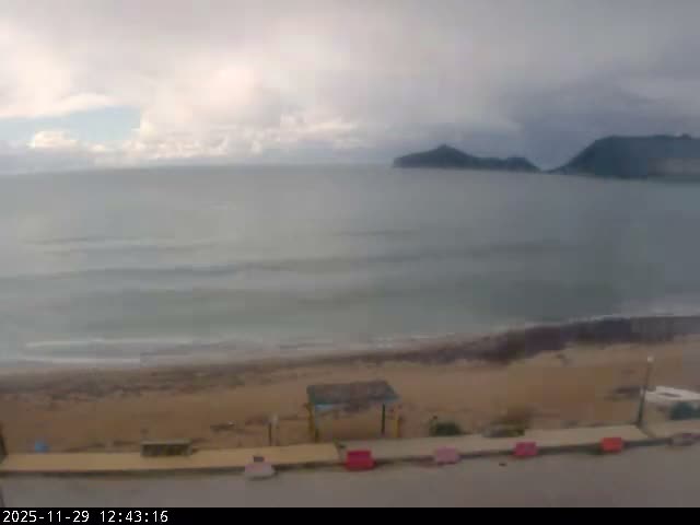 Corfu, Paralia Agios Georgios Beach Live Cam - San George, Agious Georgious, North Corfu (Vóreia Kérkyra), Corfu (Kérkyra), Ionian Islands (Periféreia Ioníon Níson), Greece