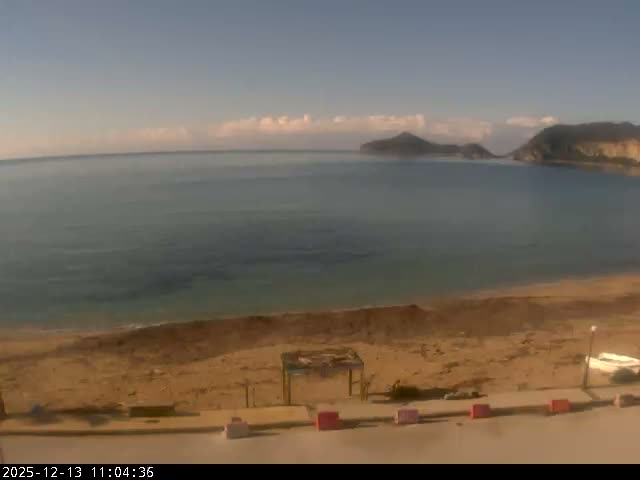 Corfu, Paralia Agios Georgios Beach Live Cam - San George, Agious Georgious, North Corfu (Vóreia Kérkyra), Corfu (Kérkyra), Ionian Islands (Periféreia Ioníon Níson), Greece