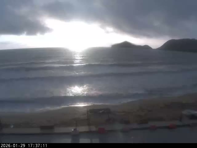 Corfu, Paralia Agios Georgios Beach Live Cam - San George, Agious Georgious, North Corfu (Vóreia Kérkyra), Corfu (Kérkyra), Ionian Islands (Periféreia Ioníon Níson), Greece