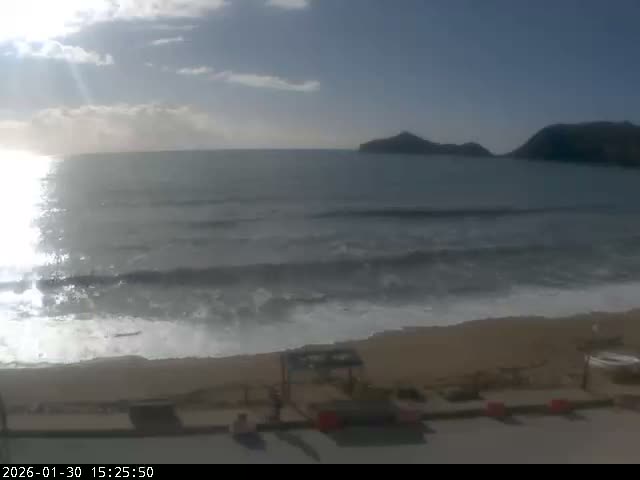 Corfu, Paralia Agios Georgios Beach Live Cam - San George, Agious Georgious, North Corfu (Vóreia Kérkyra), Corfu (Kérkyra), Ionian Islands (Periféreia Ioníon Níson), Greece