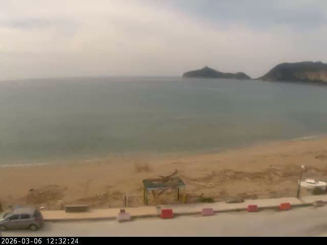 Corfu, Paralia Agios Georgios Beach Live Cam - San George, Agious Georgious, North Corfu (Vóreia Kérkyra), Corfu (Kérkyra), Ionian Islands (Periféreia Ioníon Níson), Greece