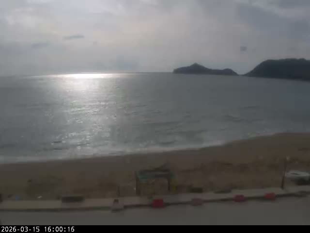 Corfu, Paralia Agios Georgios Beach Live Cam - San George, Agious Georgious, North Corfu (Vóreia Kérkyra), Corfu (Kérkyra), Ionian Islands (Periféreia Ioníon Níson), Greece