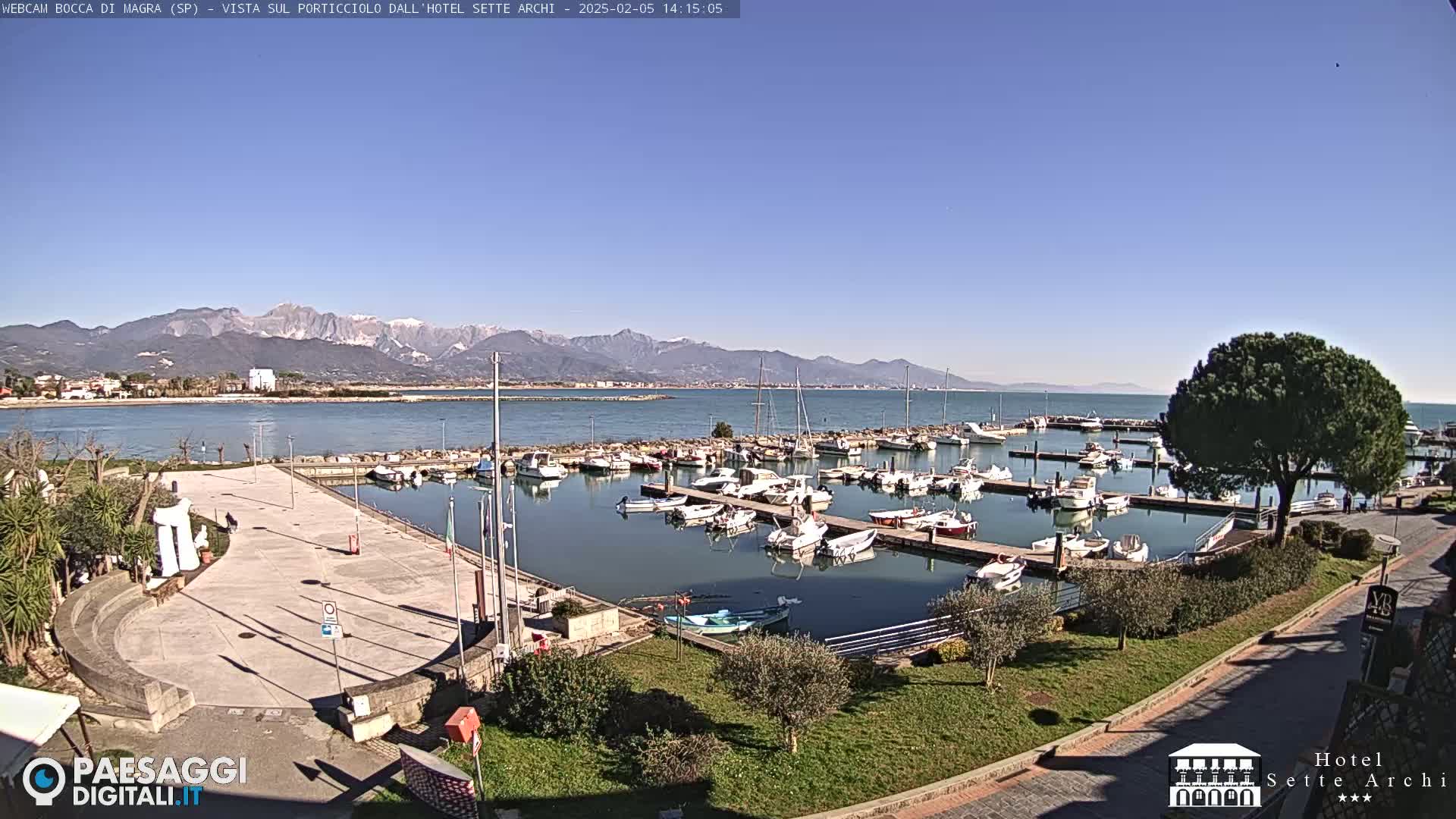  Bocca di Magra Harbor Live Cam - La Spezia, Liguria, Italy