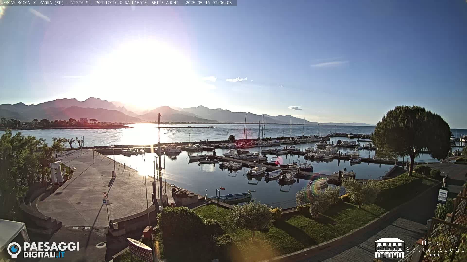  Bocca di Magra Harbor Live Cam - La Spezia, Liguria, Italy