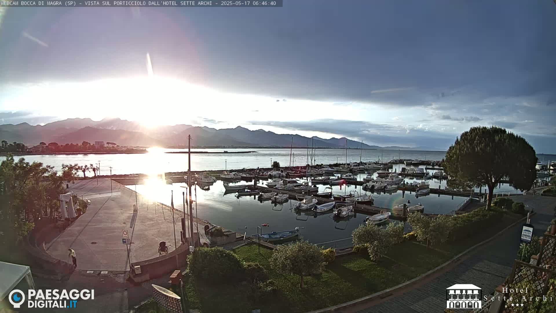  Bocca di Magra Harbor Live Cam - La Spezia, Liguria, Italy