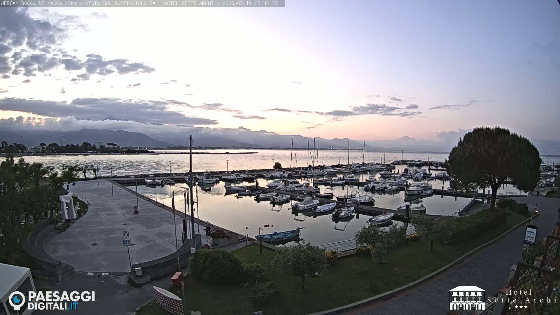  Bocca di Magra Harbor Live Cam - La Spezia, Liguria, Italy