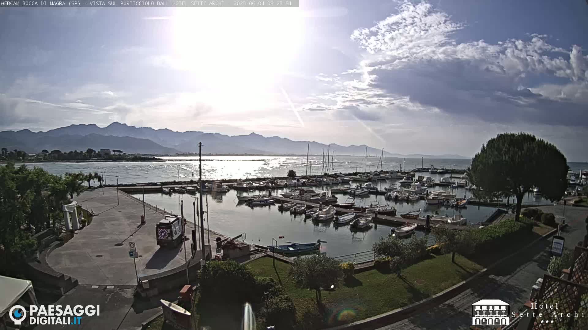  Bocca di Magra Harbor Live Cam - La Spezia, Liguria, Italy