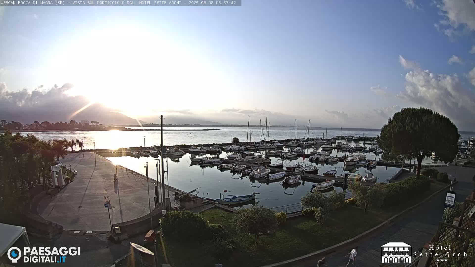  Bocca di Magra Harbor Live Cam - La Spezia, Liguria, Italy