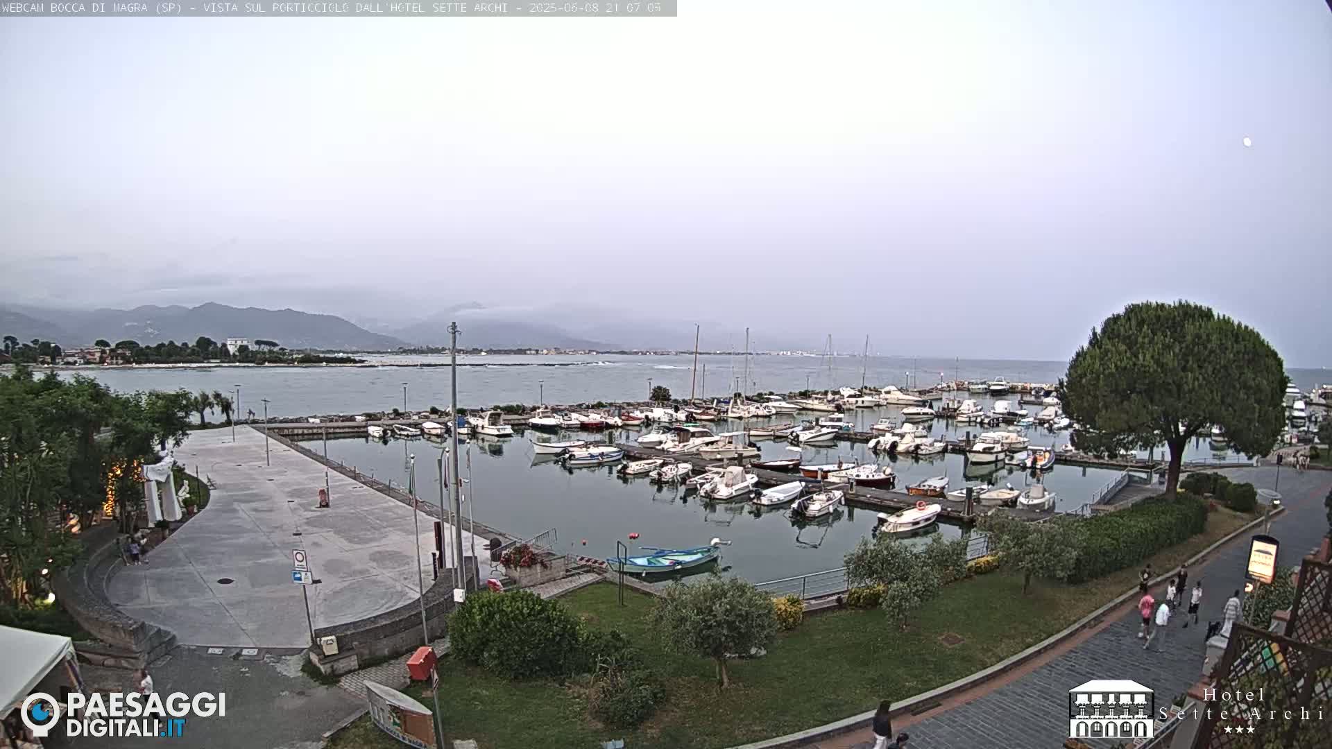  Bocca di Magra Harbor Live Cam - La Spezia, Liguria, Italy