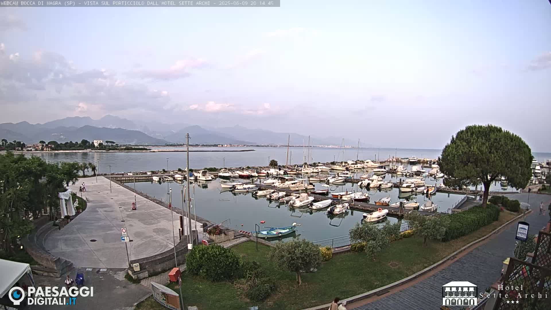  Bocca di Magra Harbor Live Cam - La Spezia, Liguria, Italy