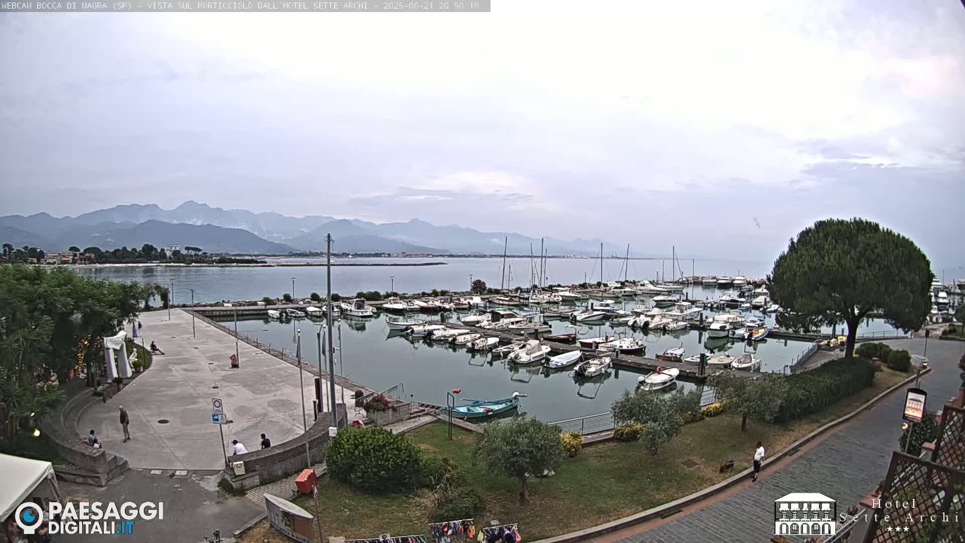  Bocca di Magra Harbor Live Cam - La Spezia, Liguria, Italy