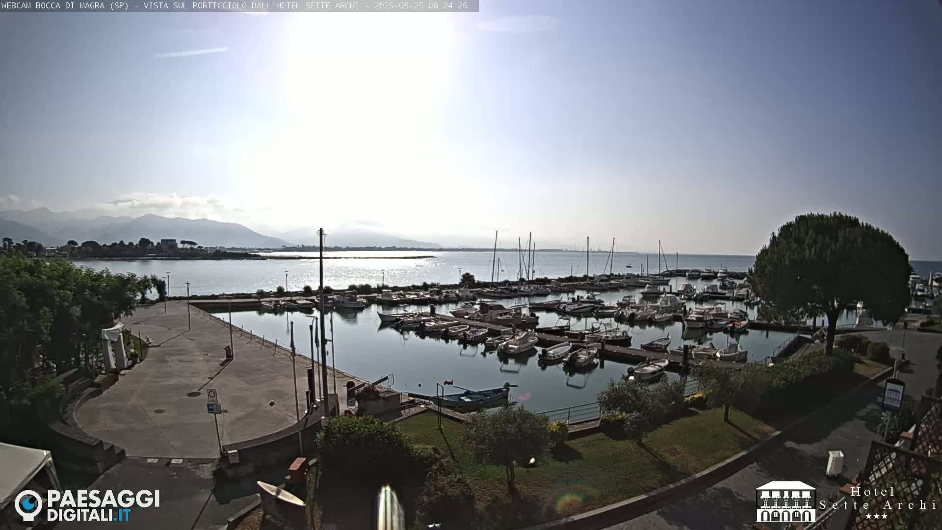  Bocca di Magra Harbor Live Cam - La Spezia, Liguria, Italy
