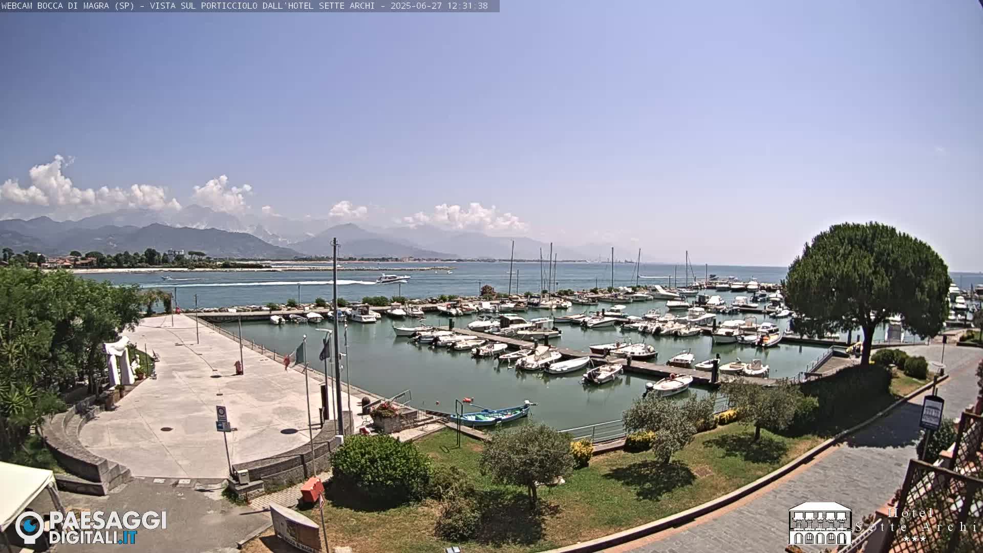  Bocca di Magra Harbor Live Cam - La Spezia, Liguria, Italy