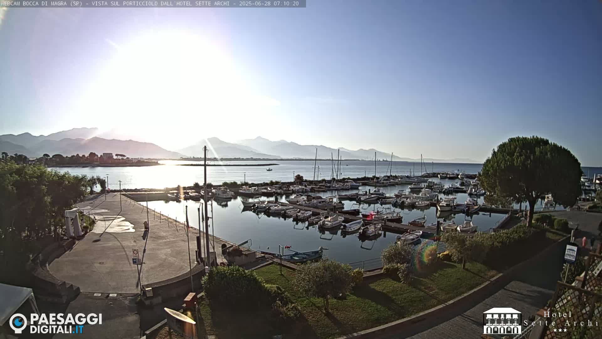  Bocca di Magra Harbor Live Cam - La Spezia, Liguria, Italy