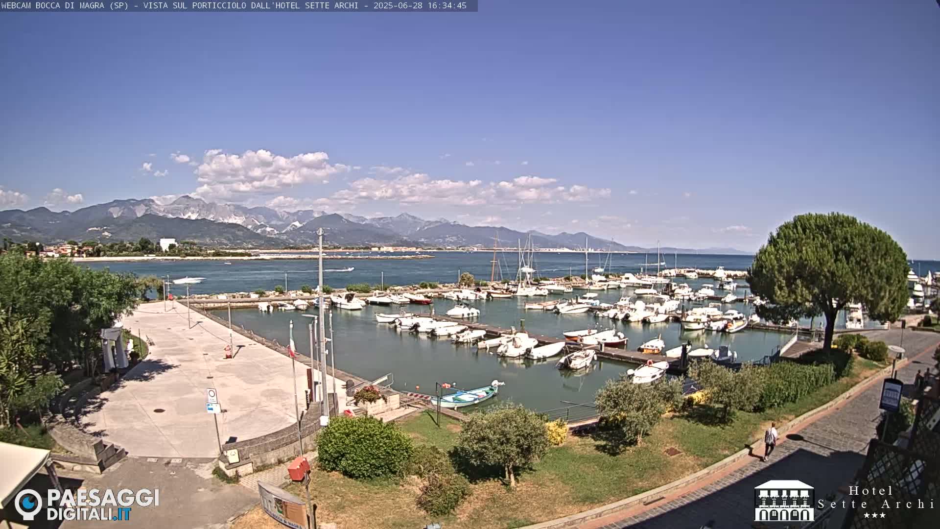  Bocca di Magra Harbor Live Cam - La Spezia, Liguria, Italy
