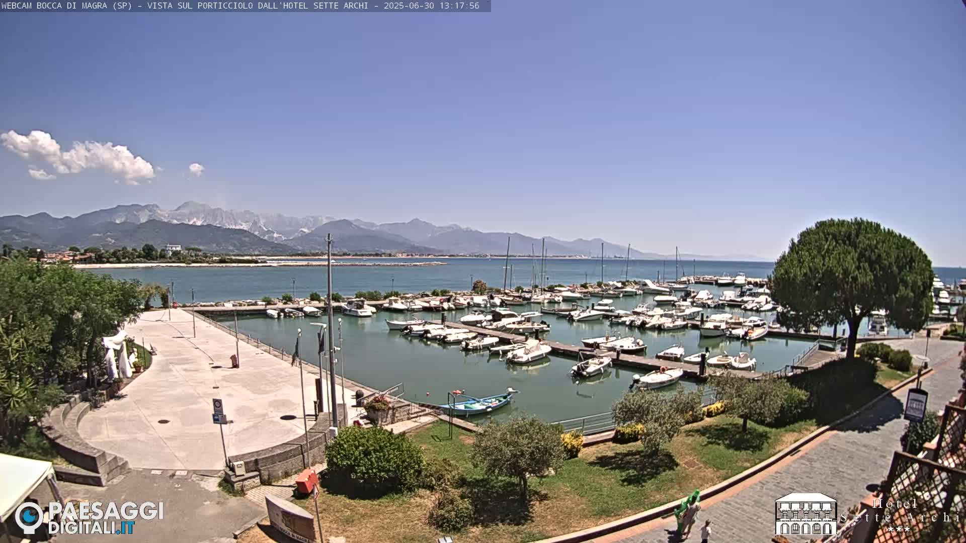  Bocca di Magra Harbor Live Cam - La Spezia, Liguria, Italy