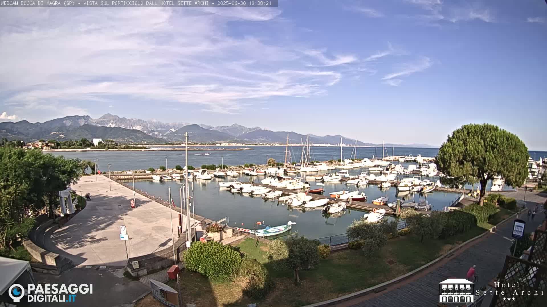 Bocca di Magra Harbor Live Cam - La Spezia, Liguria, Italy