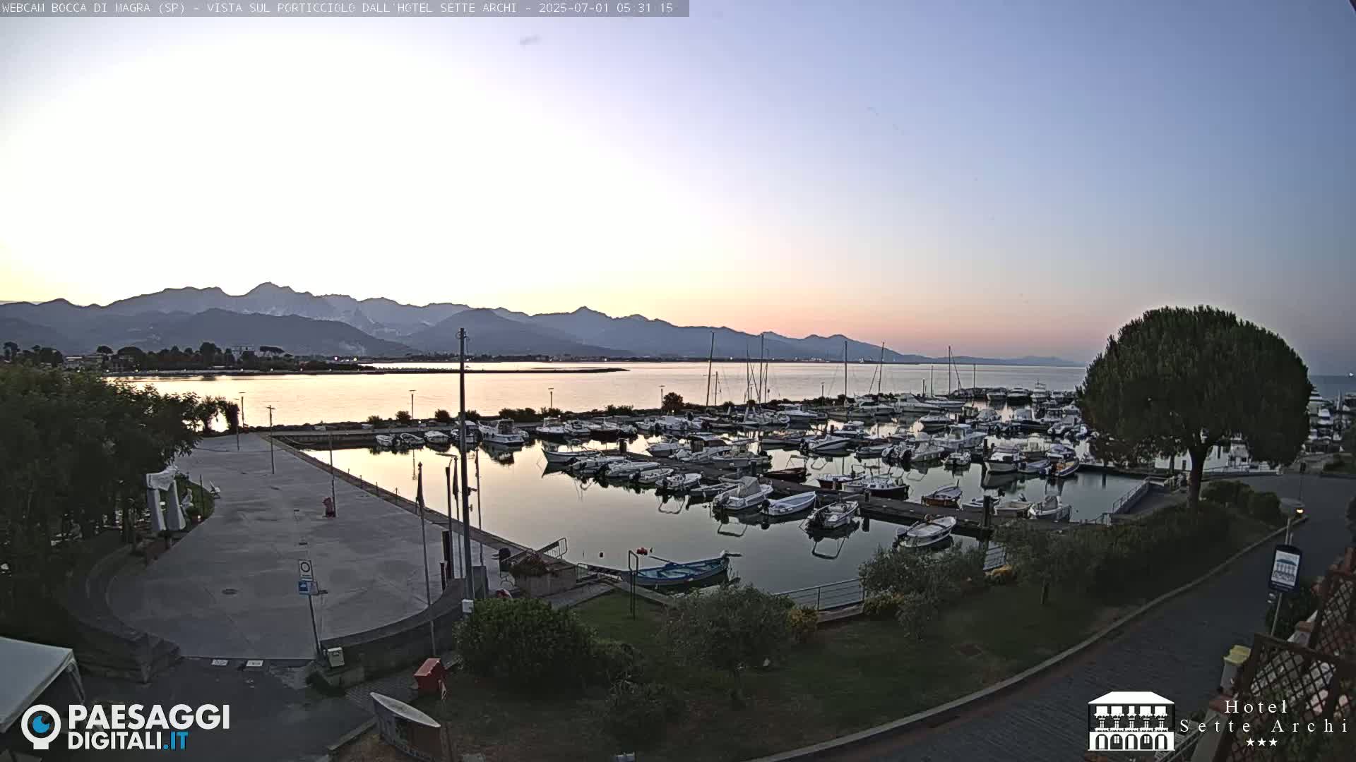  Bocca di Magra Harbor Live Cam - La Spezia, Liguria, Italy