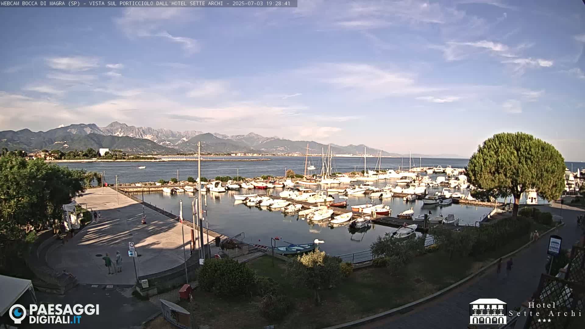  Bocca di Magra Harbor Live Cam - La Spezia, Liguria, Italy
