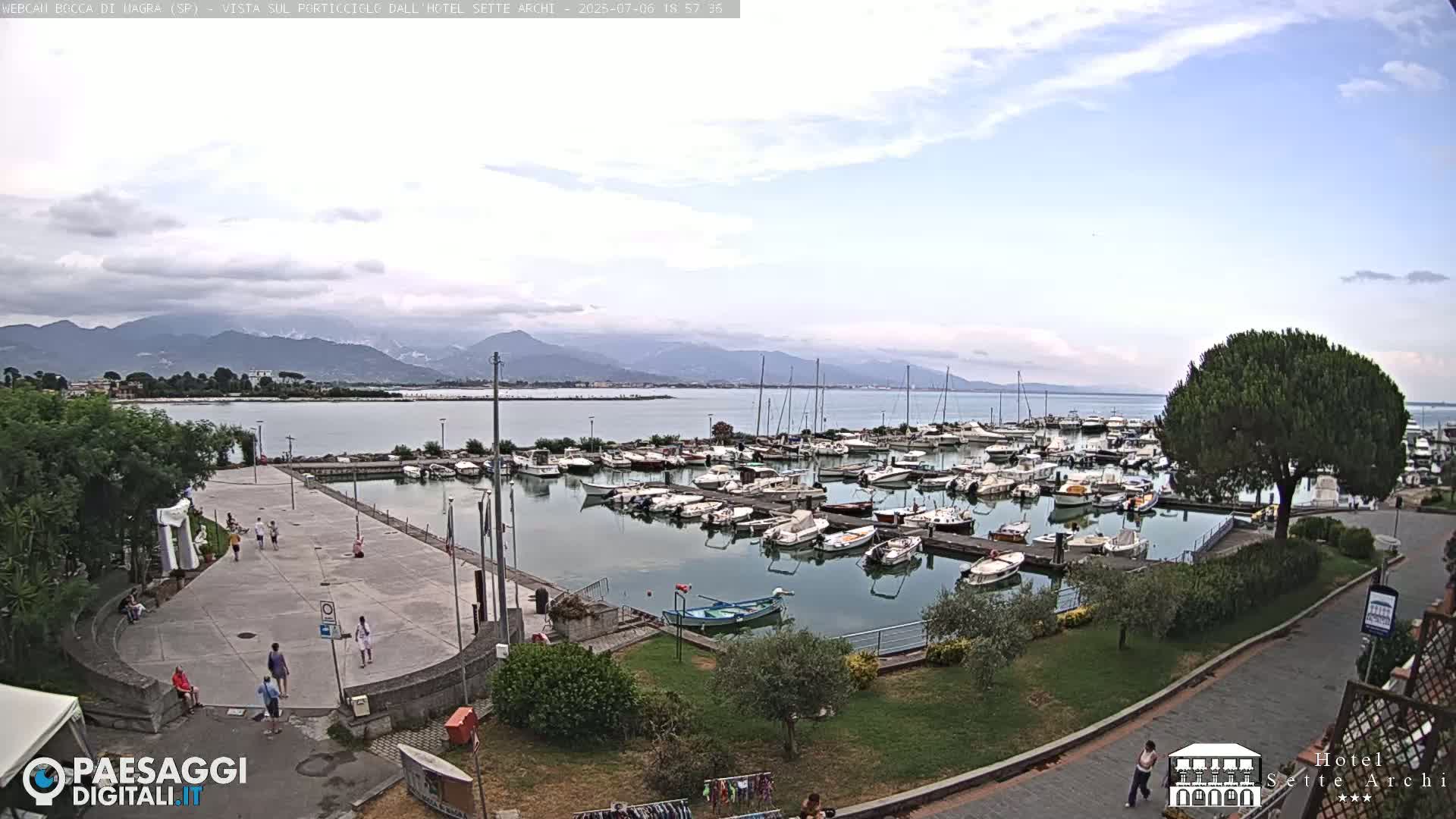  Bocca di Magra Harbor Live Cam - La Spezia, Liguria, Italy