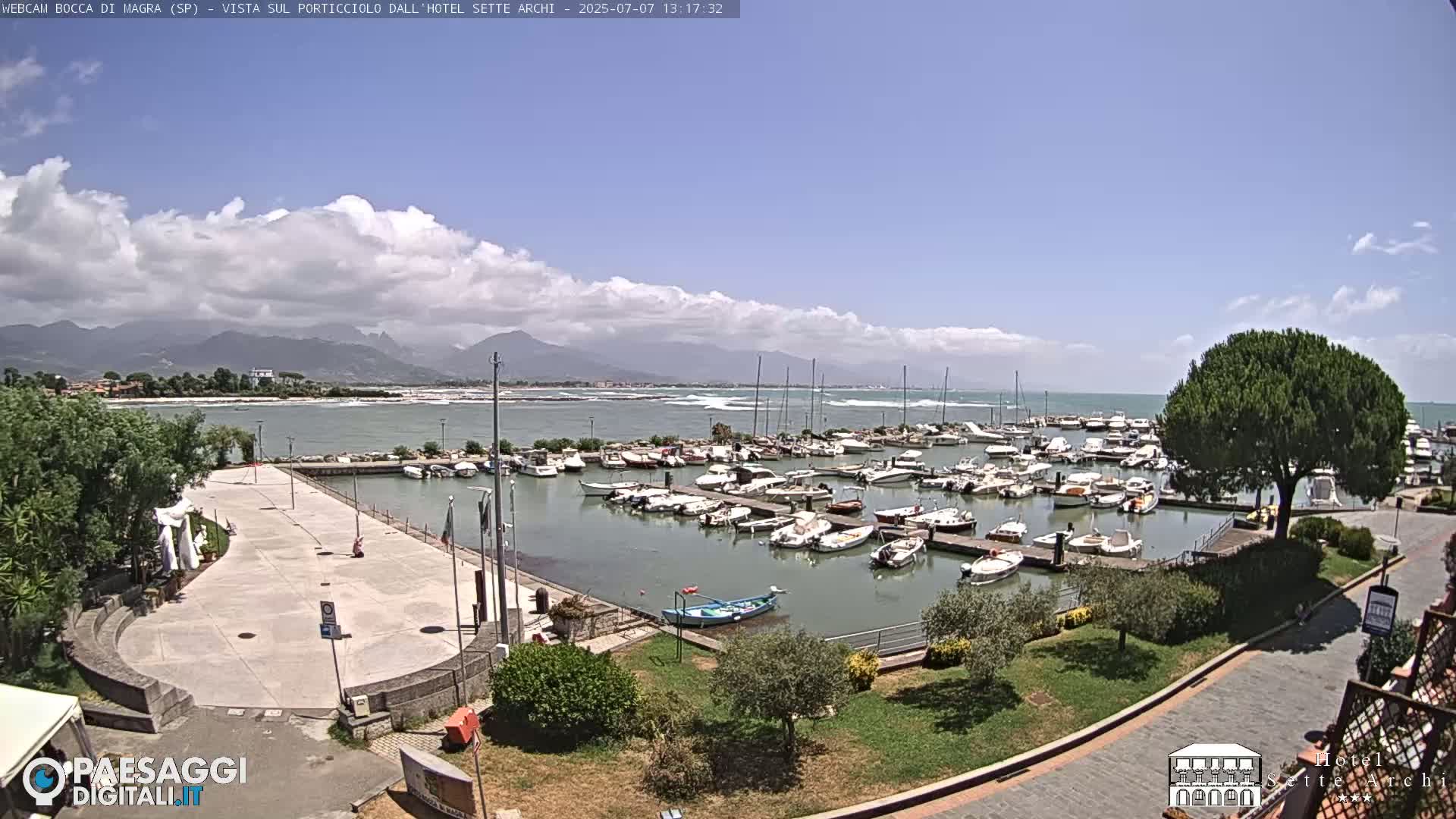  Bocca di Magra Harbor Live Cam - La Spezia, Liguria, Italy