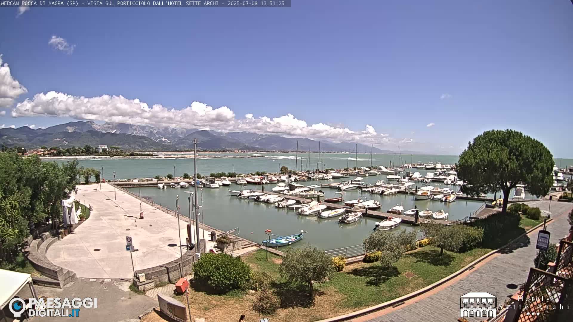  Bocca di Magra Harbor Live Cam - La Spezia, Liguria, Italy