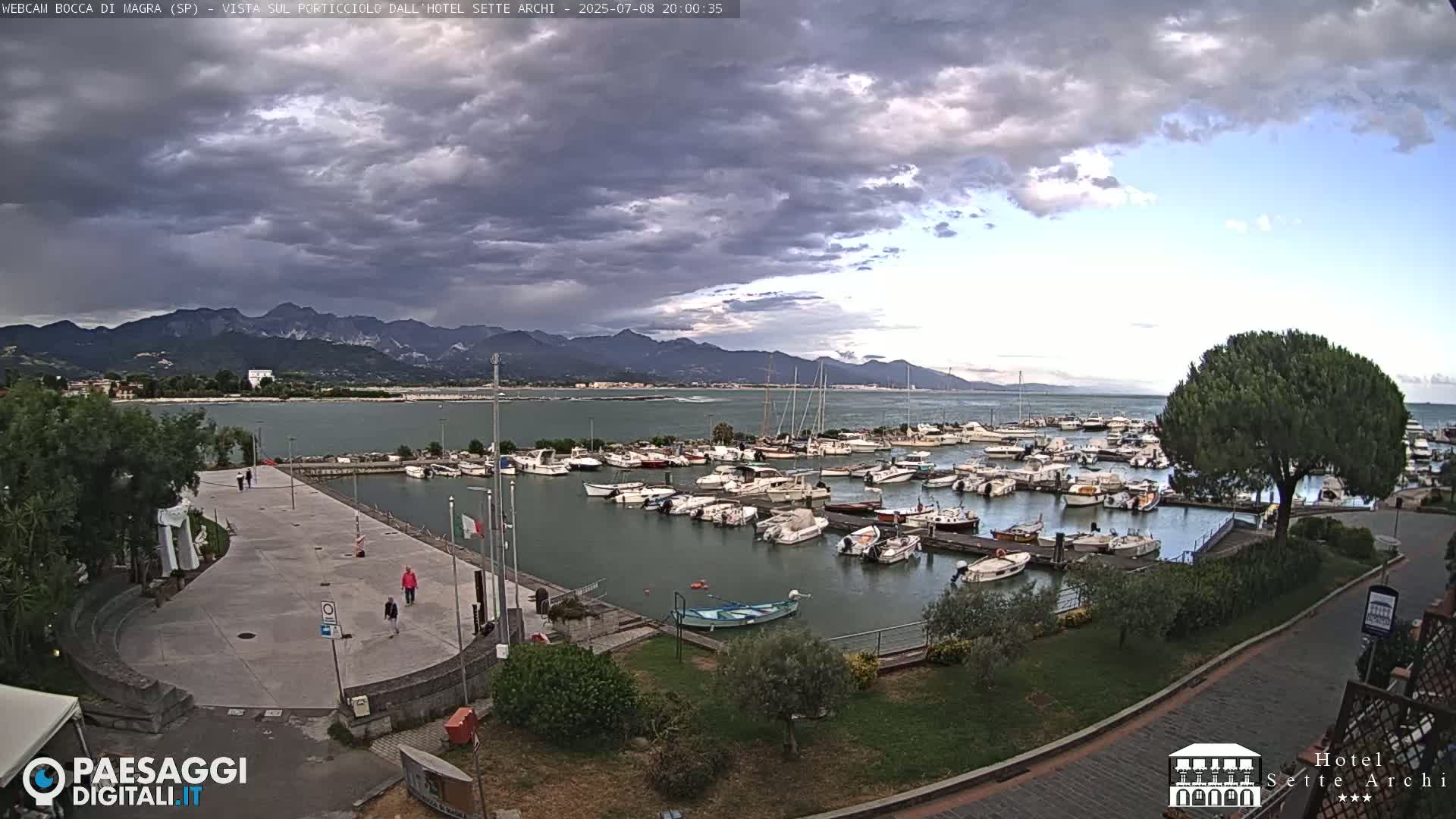  Bocca di Magra Harbor Live Cam - La Spezia, Liguria, Italy