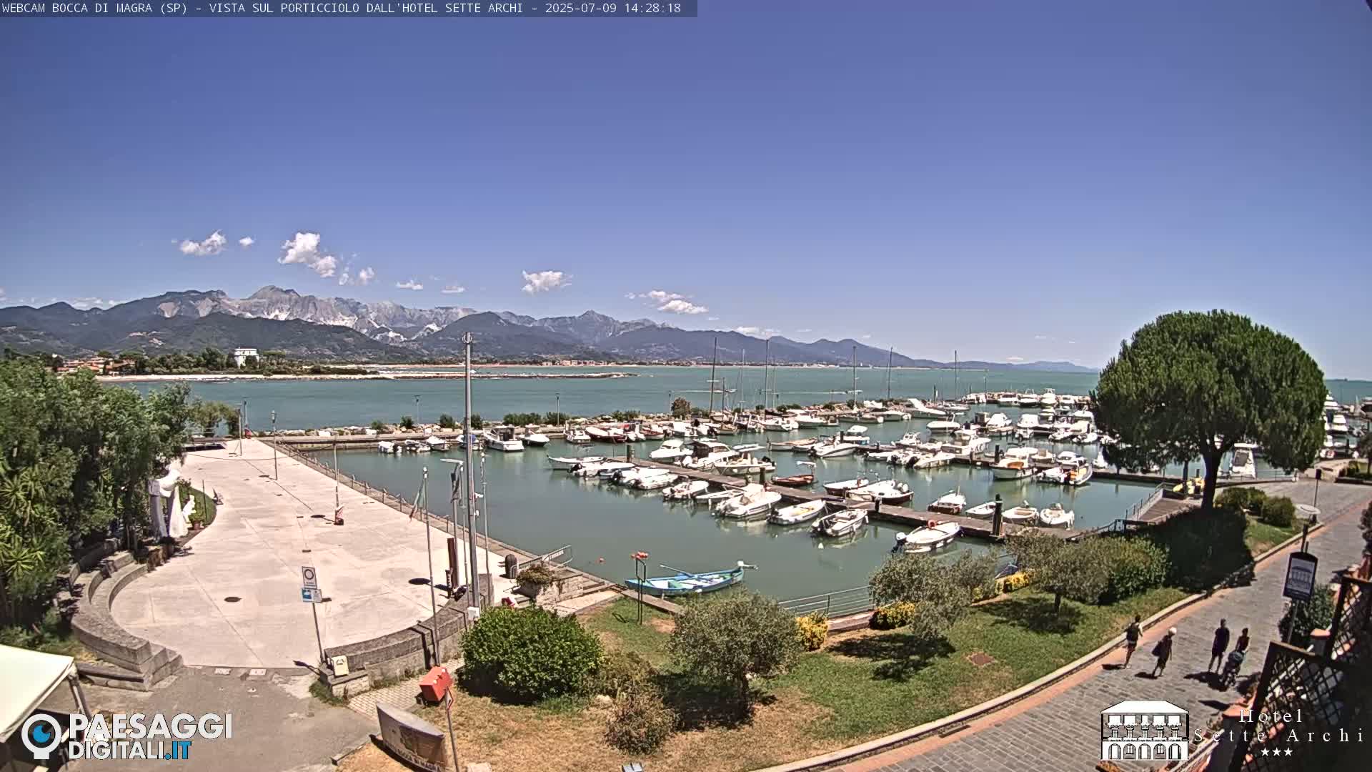  Bocca di Magra Harbor Live Cam - La Spezia, Liguria, Italy