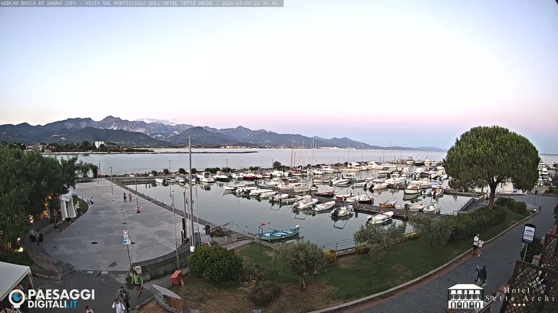  Bocca di Magra Harbor Live Cam - La Spezia, Liguria, Italy