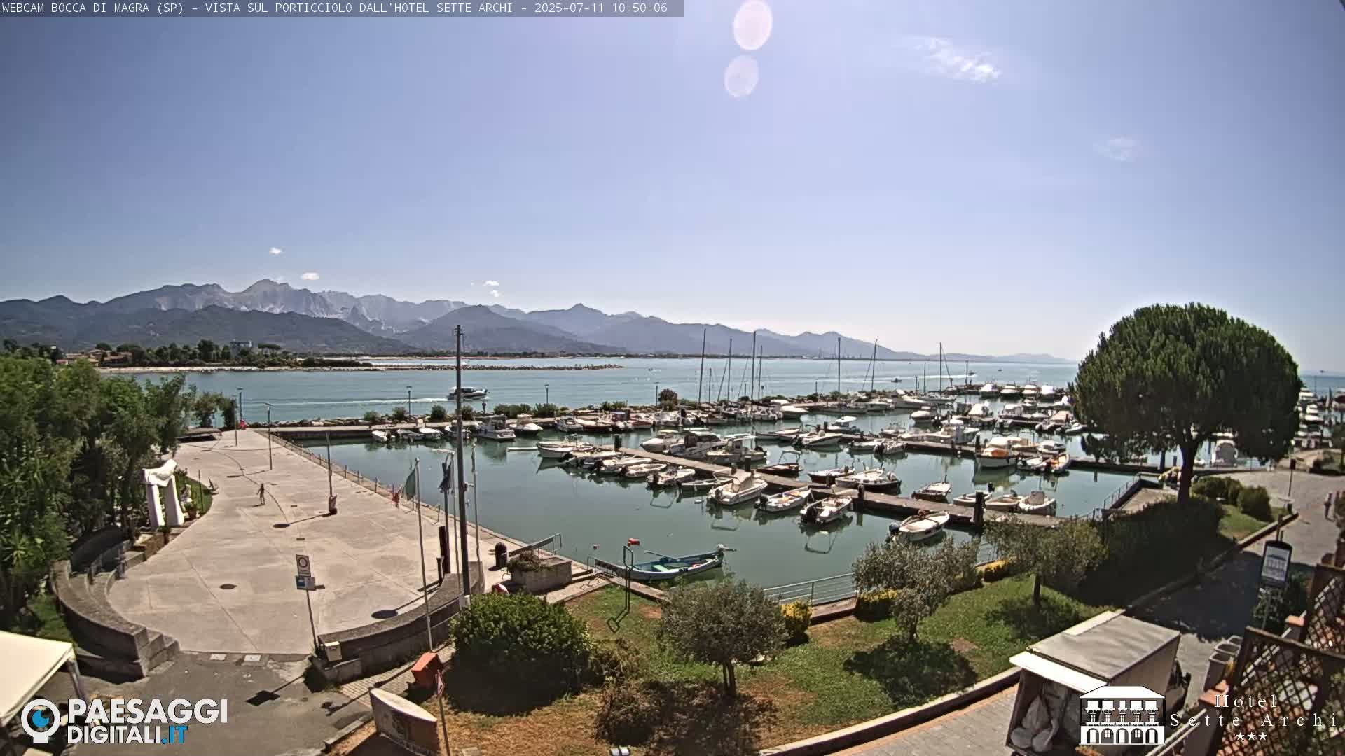  Bocca di Magra Harbor Live Cam - La Spezia, Liguria, Italy