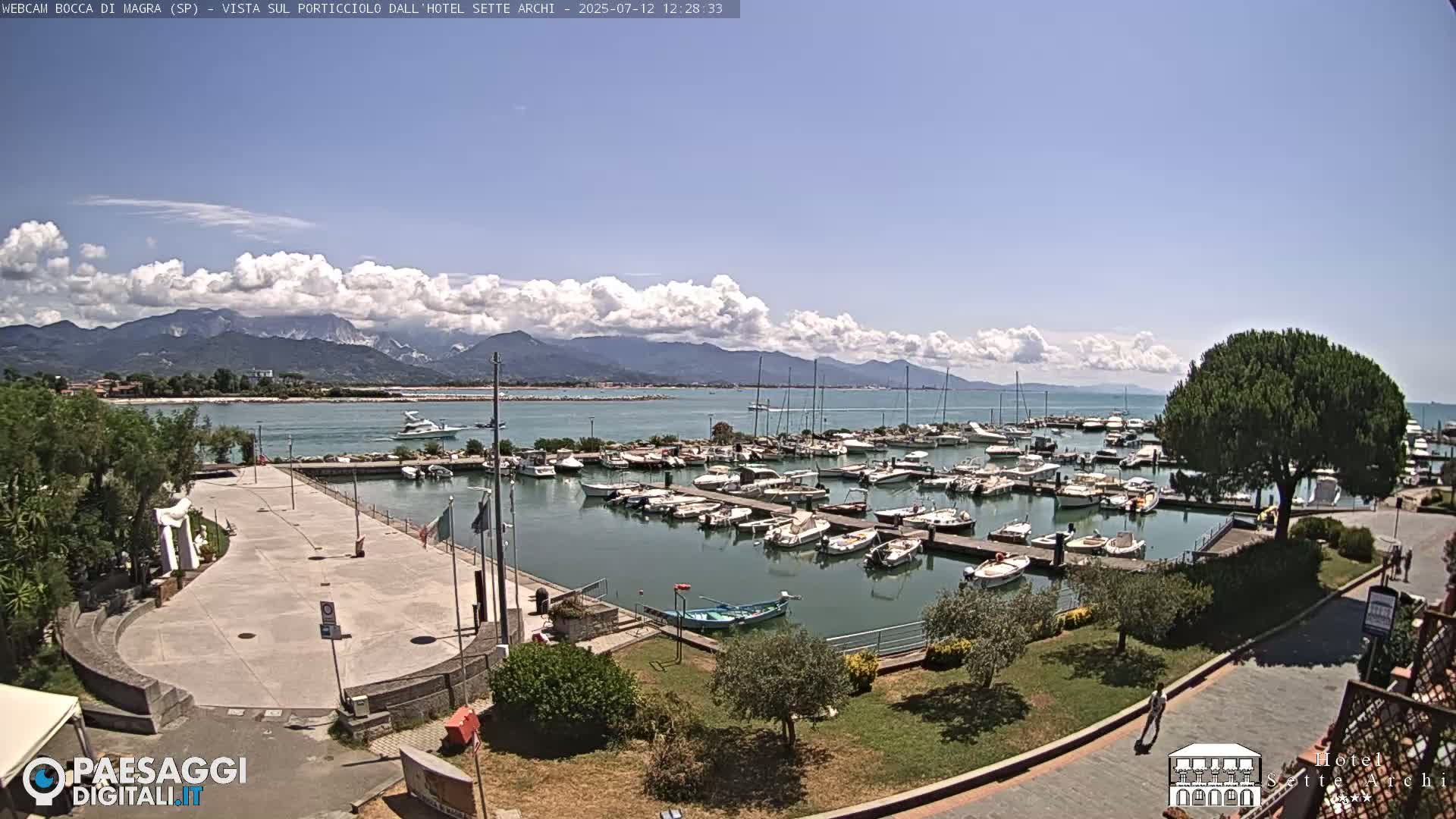  Bocca di Magra Harbor Live Cam - La Spezia, Liguria, Italy