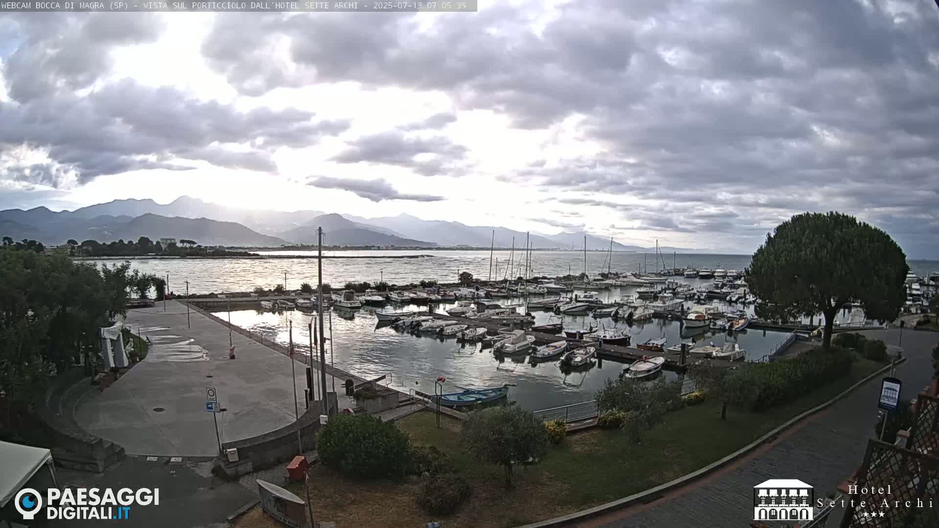  Bocca di Magra Harbor Live Cam - La Spezia, Liguria, Italy