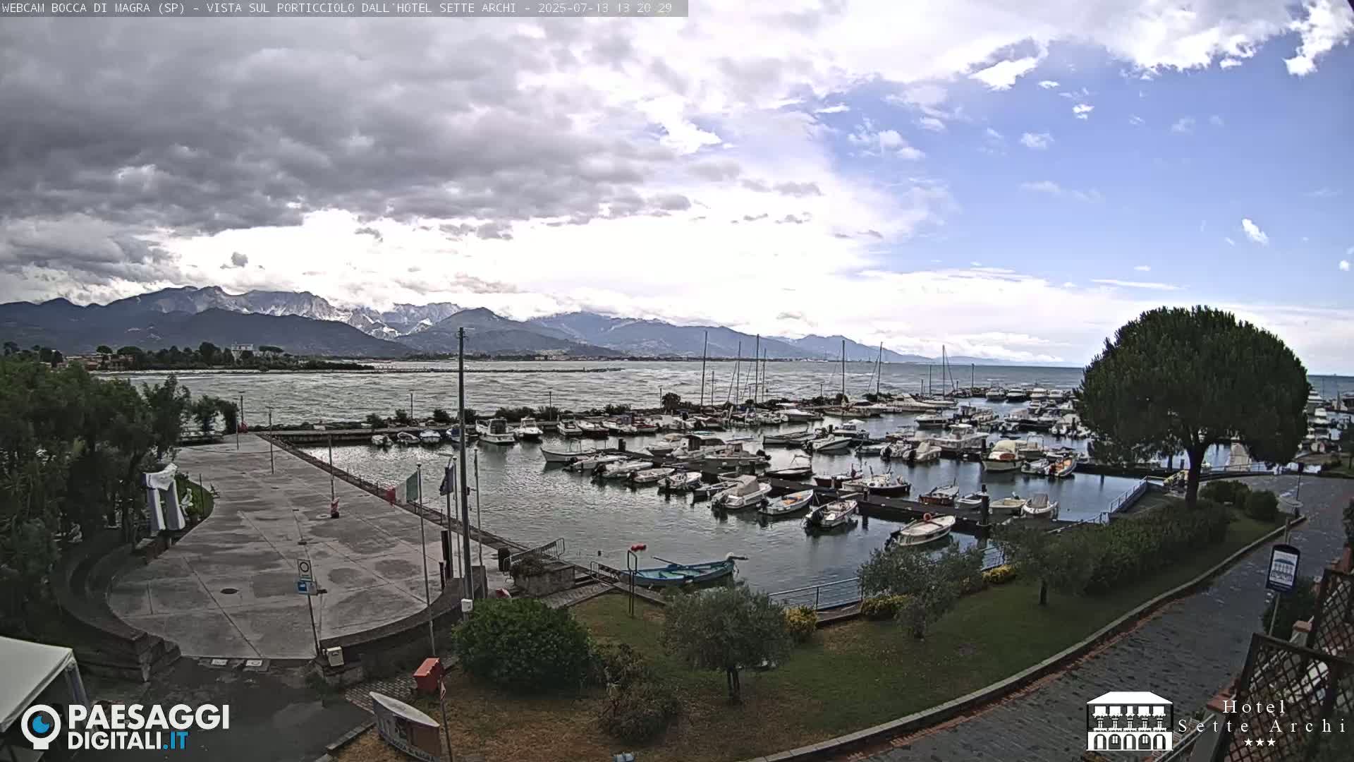  Bocca di Magra Harbor Live Cam - La Spezia, Liguria, Italy