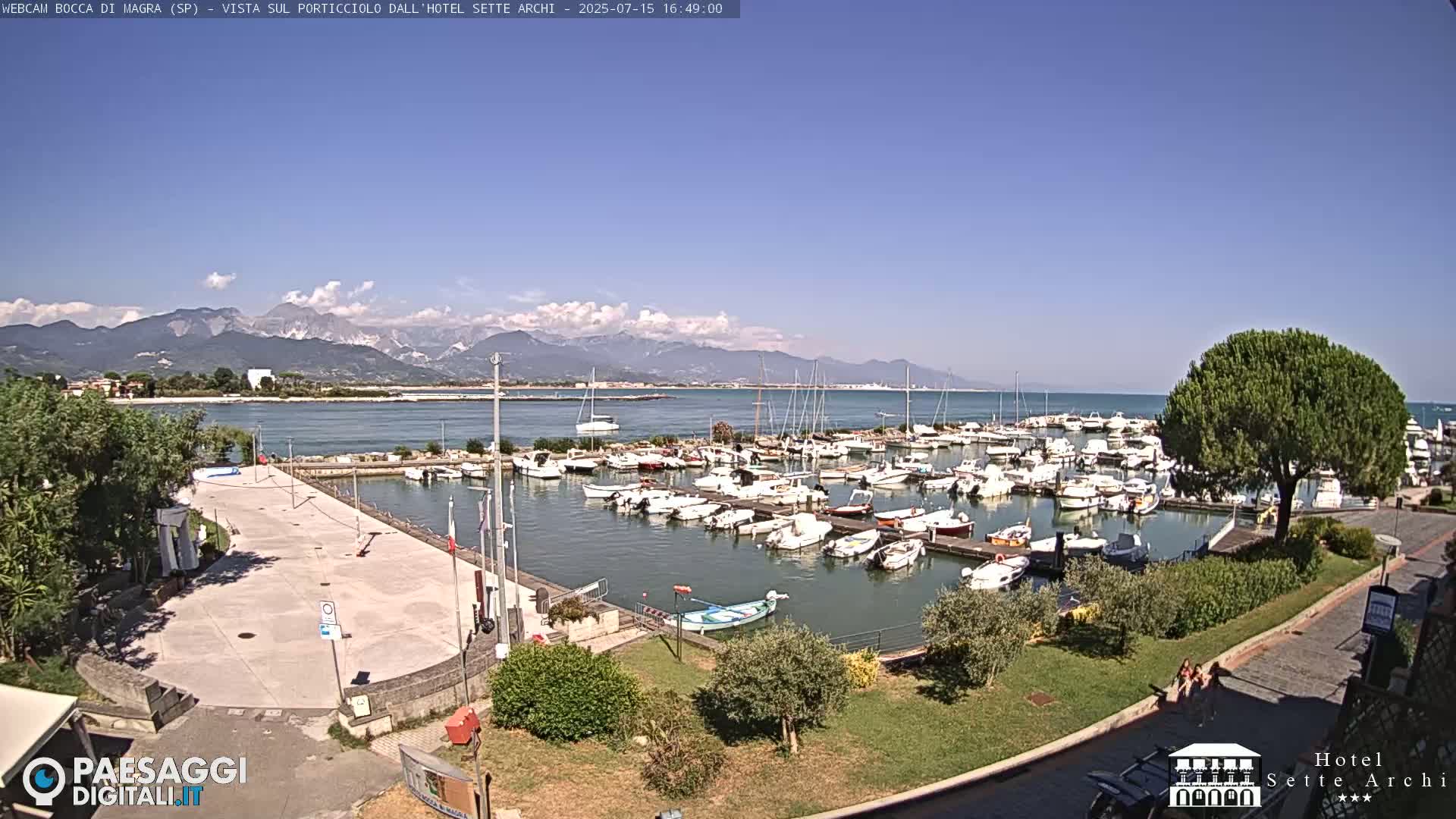  Bocca di Magra Harbor Live Cam - La Spezia, Liguria, Italy