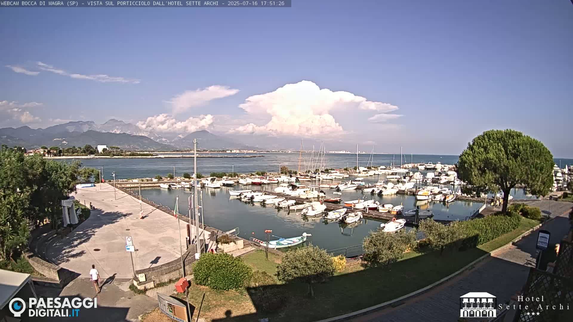  Bocca di Magra Harbor Live Cam - La Spezia, Liguria, Italy